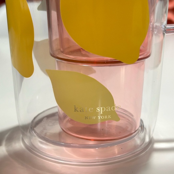 Kate Spade | Acrylic Lemon Pitcher & Set of 2 Cups - Picture 5 of 7